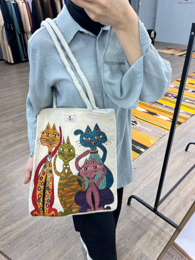Goblen Dokuma Renkli Etnik Desenli Kadın Omuz Çantası - Dalton Kediler - 2